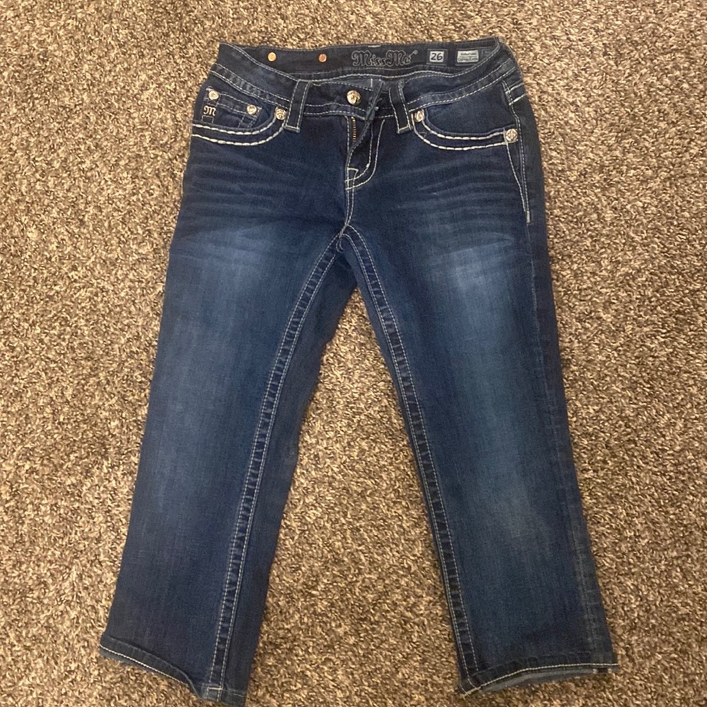 Miss Me capris. Size 26.